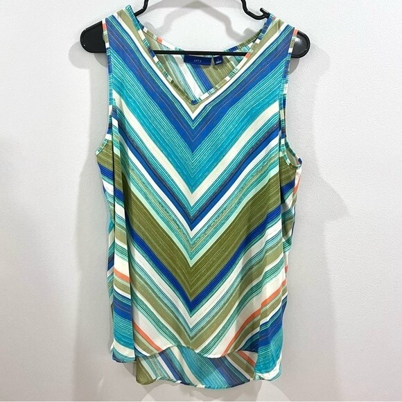 Blue and olive green chevron print vneck top size large - Picture 2 of 5